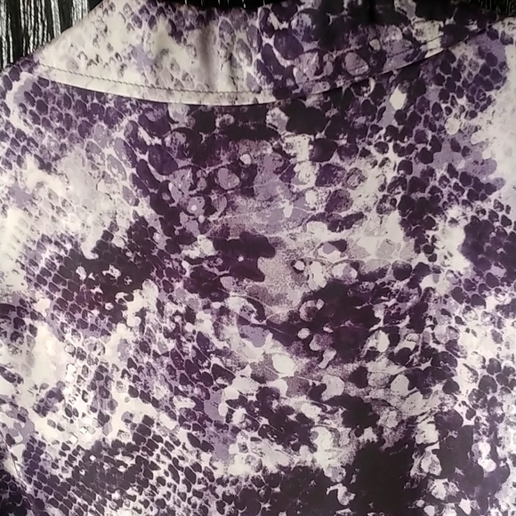 Jones New York Animal Print Blouse - Picture 5 of 9